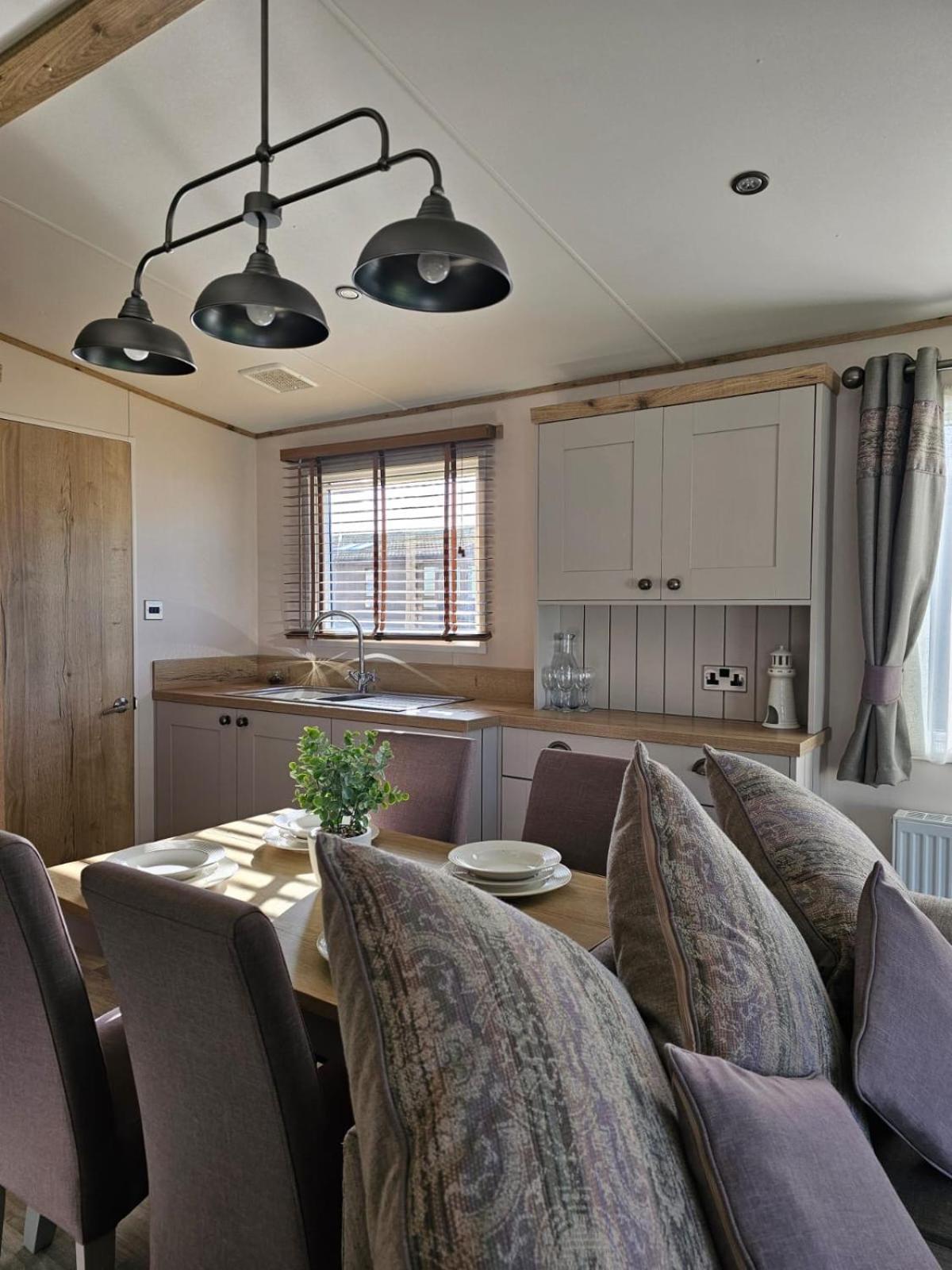 Premium 2 Bedroom Caravan With Free Wifi Ганстантон Екстер'єр фото